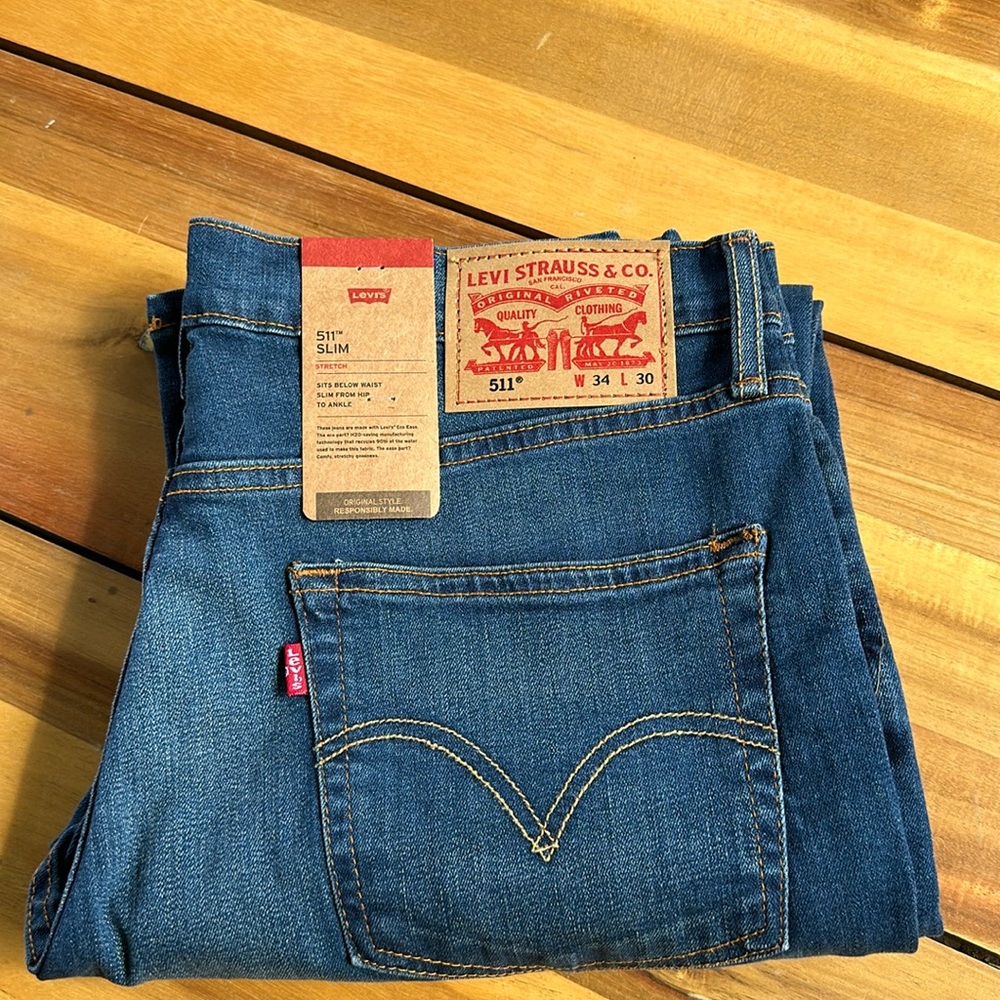 levis jeans 511. W34 L 30 Color Blue NEW